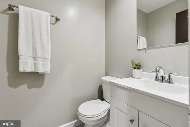 $962,500 | 406 15th Street Southeast, Washington, DC 20003