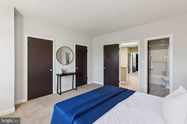 $962,500 | 406 15th Street Southeast, Washington, DC 20003