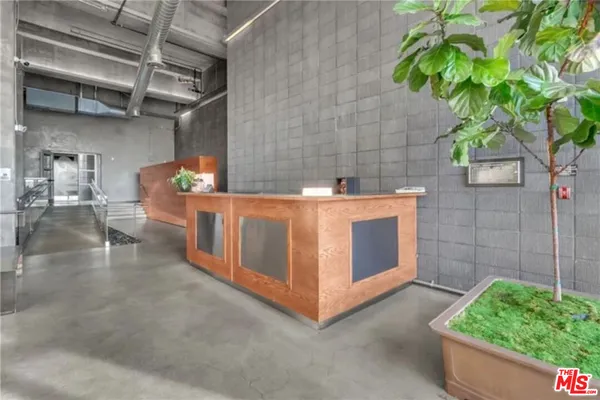 $5,500 | 510 South Hewitt Street, Unit 102, Los Angeles, CA 90013