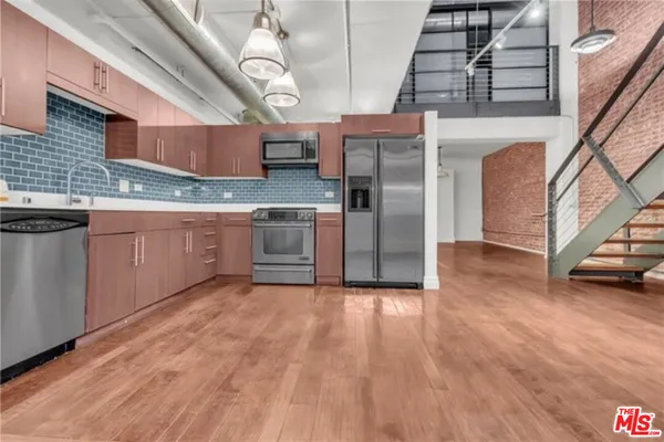 $5,500 | 510 South Hewitt Street, Unit 102, Los Angeles, CA 90013