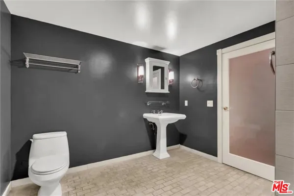 $5,500 | 510 South Hewitt Street, Unit 102, Los Angeles, CA 90013