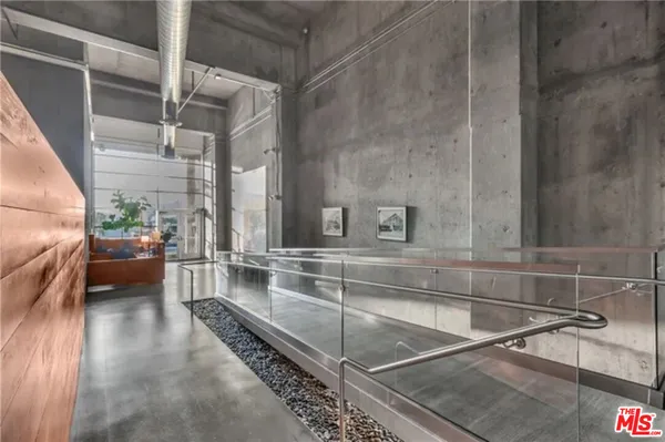$5,500 | 510 South Hewitt Street, Unit 102, Los Angeles, CA 90013