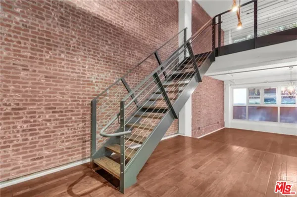 $5,500 | 510 South Hewitt Street, Unit 102, Los Angeles, CA 90013