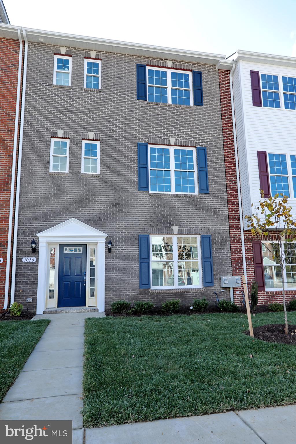 997 Rye La La Plata, MD 20646 - Photo 1 of 37