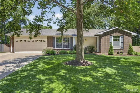 $435,000 | 1339 Virginia Drive, Ellisville, MO 63011
