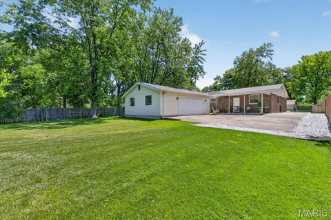 $435,000 | 1339 Virginia Drive, Ellisville, MO 63011