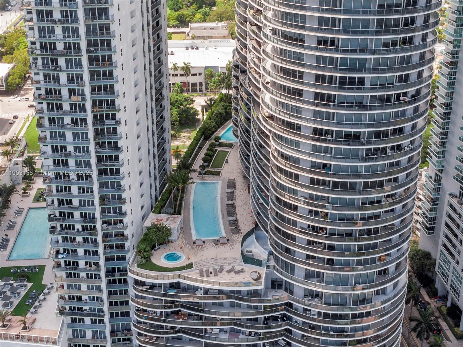 488 Northeast 18th Street, Unit 2104 Miami, FL 33132 - Photo 34 of 44 a view of a building