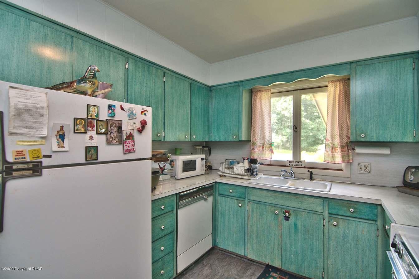 121 Summit Road Swiftwater, PA 18370 - Photo 13 of 84 Photo 13
