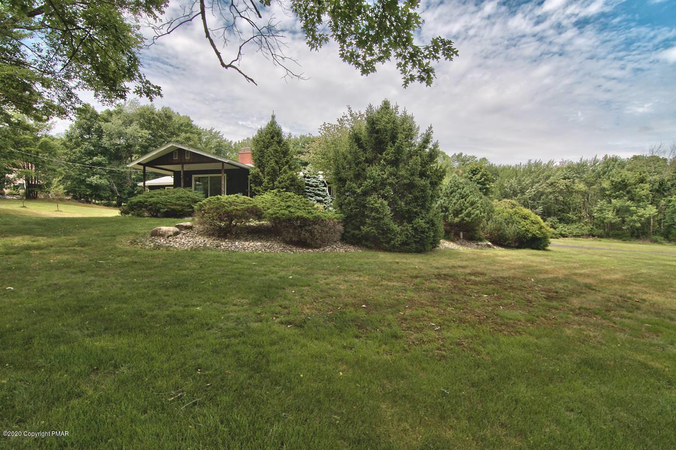 121 Summit Road Swiftwater, PA 18370 - Photo 2 of 84 side view of home