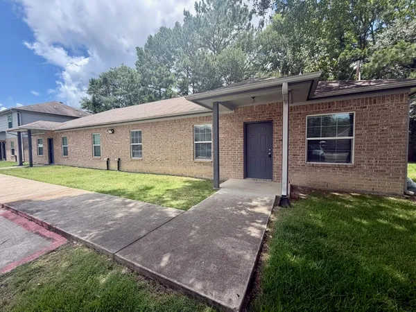 $1,500 | 527 Old Silsbee Road, Unit 30, Lumberton, TX 77657