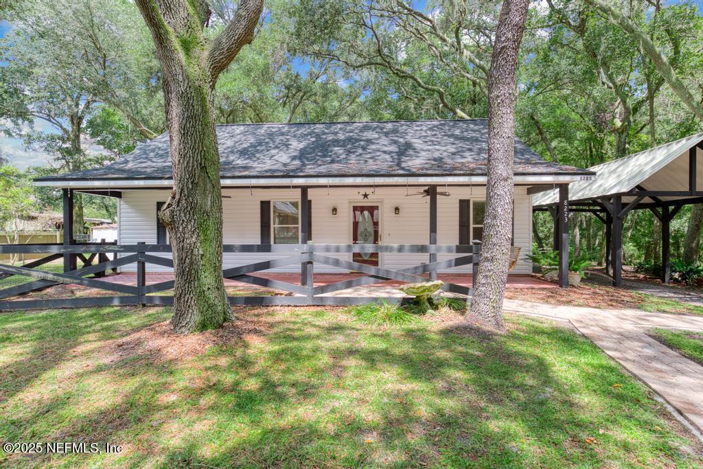8223 Hardwood Landing Road St. Augustine, FL 32092 - Photo 2 of 36 Front of Rental Fence