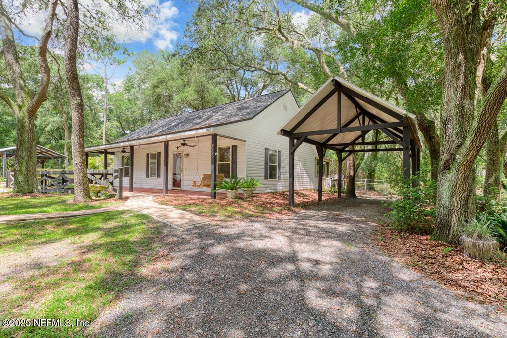 8223 Hardwood Landing Road St. Augustine, FL 32092 - Photo 3 of 36 Drive and Car Port