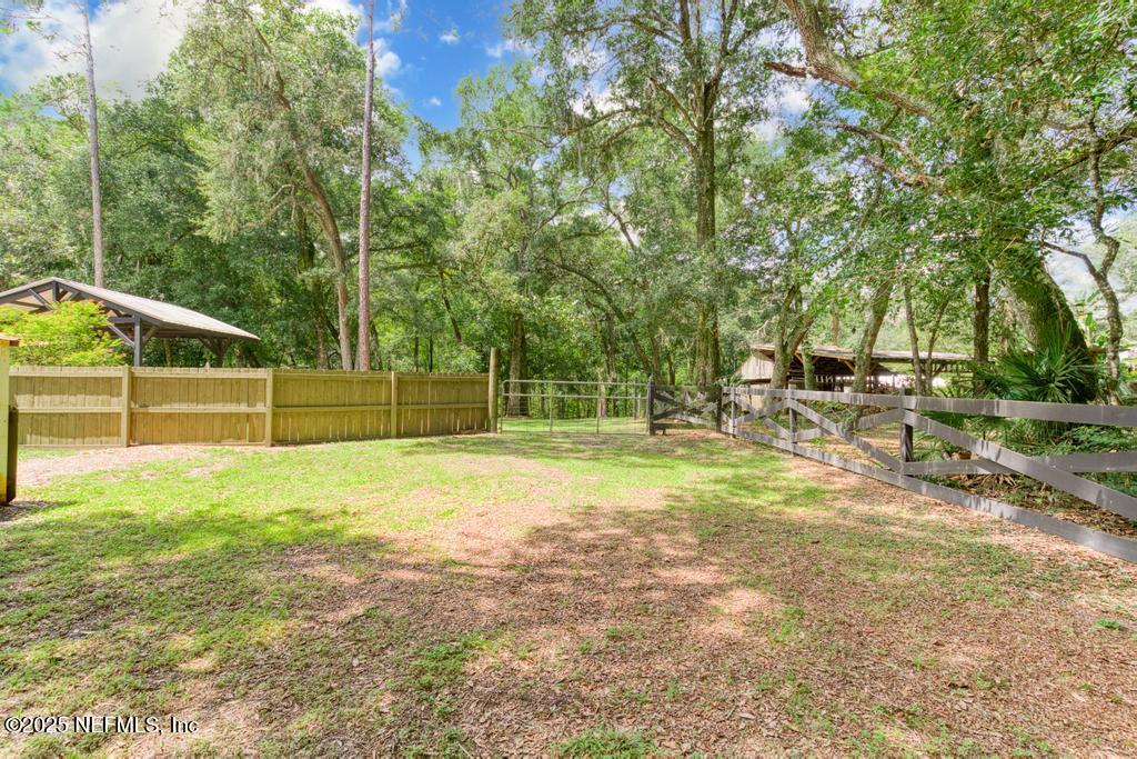 8223 Hardwood Landing Road St. Augustine, FL 32092 - Photo 34 of 36 Side Yard Rental