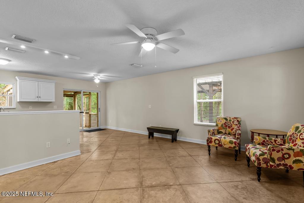 8223 Hardwood Landing Road St. Augustine, FL 32092 - Photo 9 of 36 Living to Dining Rental