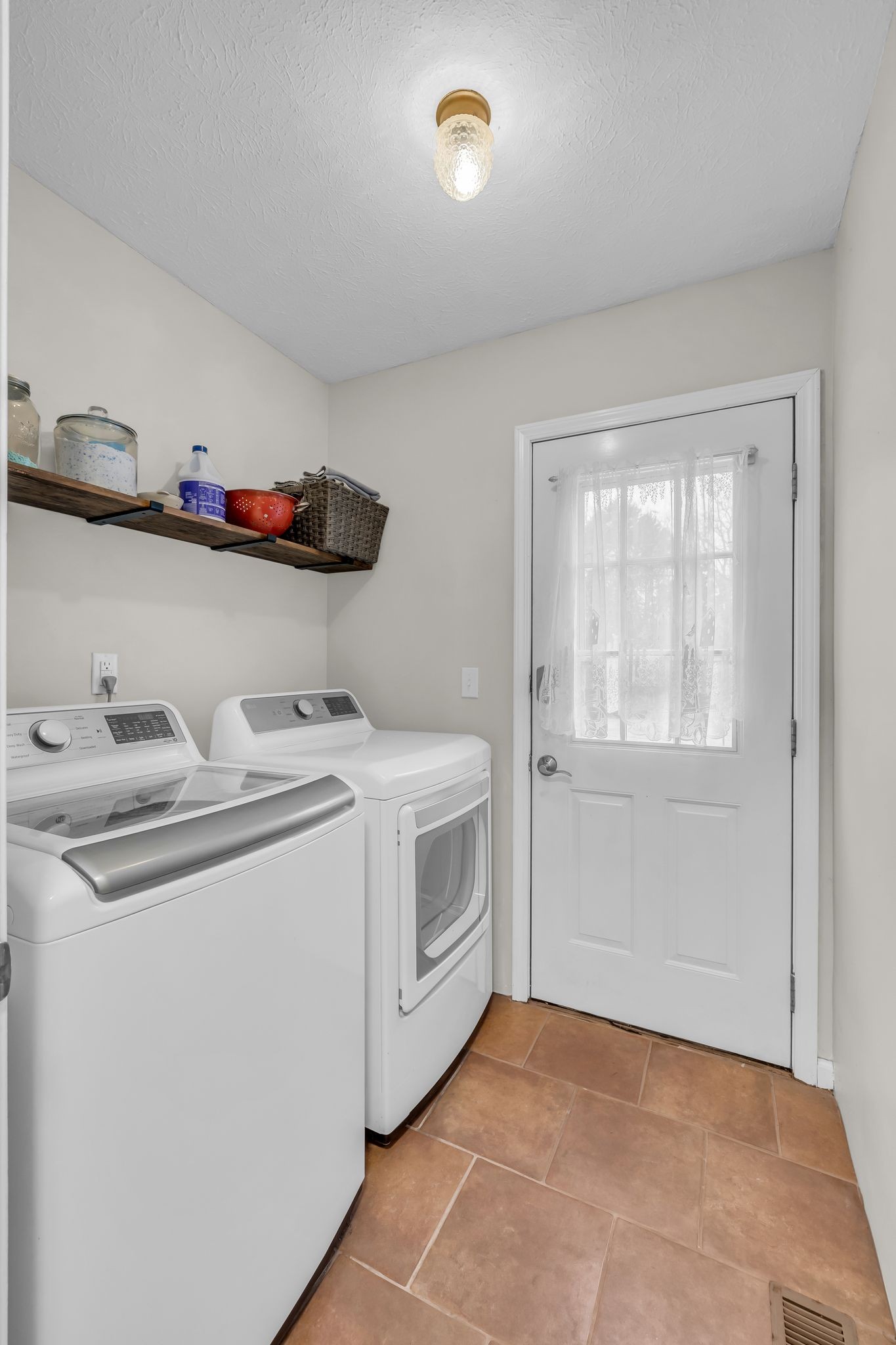 260 Pleasant Run Road Smyrna, TN 37167 - Photo 14 of 35 a utility room with dryer and washer