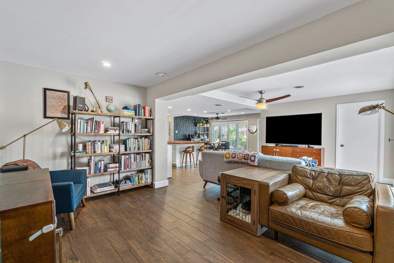 501 Southwest 8th Terrace Boca Raton, FL 33486 - Photo 14 of 31 016-501Southwest8thTerrace-BocaRaton-FL-