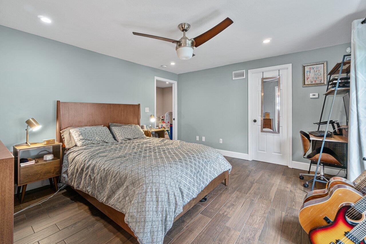 501 Southwest 8th Terrace Boca Raton, FL 33486 - Photo 15 of 31 022-501Southwest8thTerrace-BocaRaton-FL-