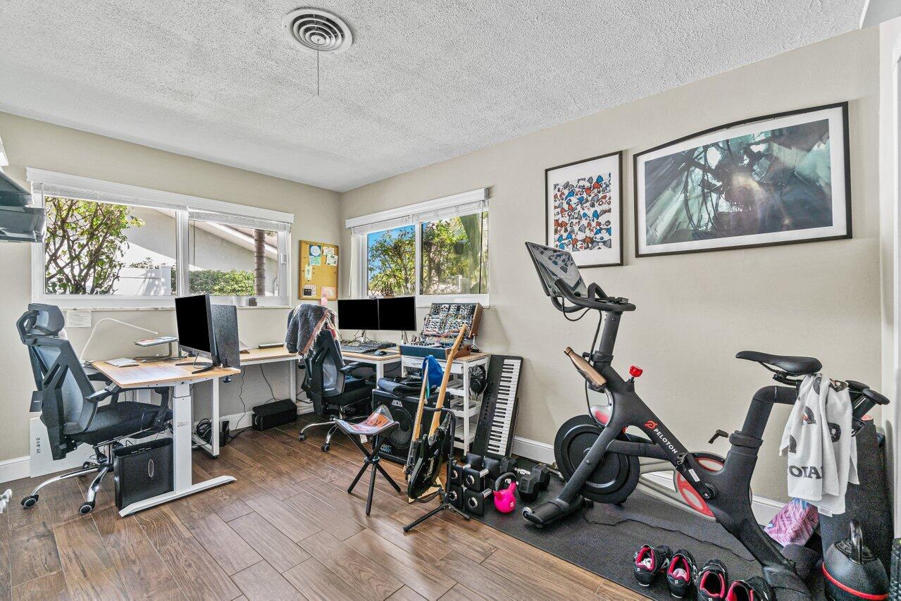 501 Southwest 8th Terrace Boca Raton, FL 33486 - Photo 20 of 31 017-501Southwest8thTerrace-BocaRaton-FL-