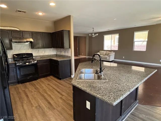 $2,390 | 10403 Hickory Bark Road, Las Vegas, NV 89135