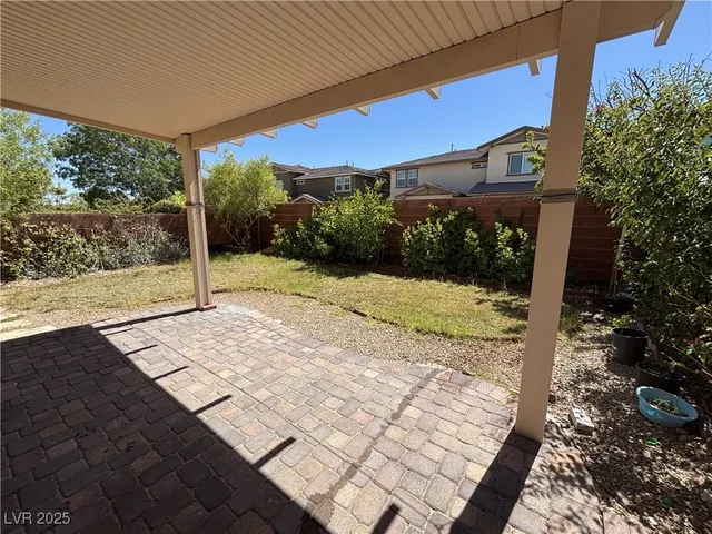 $2,390 | 10403 Hickory Bark Road, Las Vegas, NV 89135