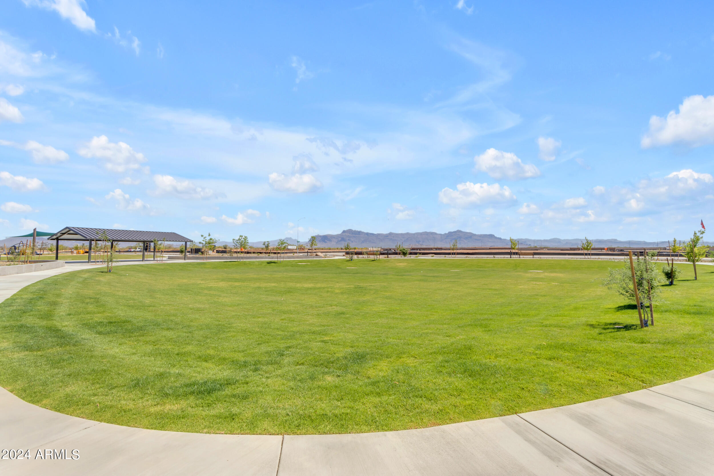 1332 Ridge Road Apache Junction, AZ 85120 - Photo 23 of 29 Green Belt