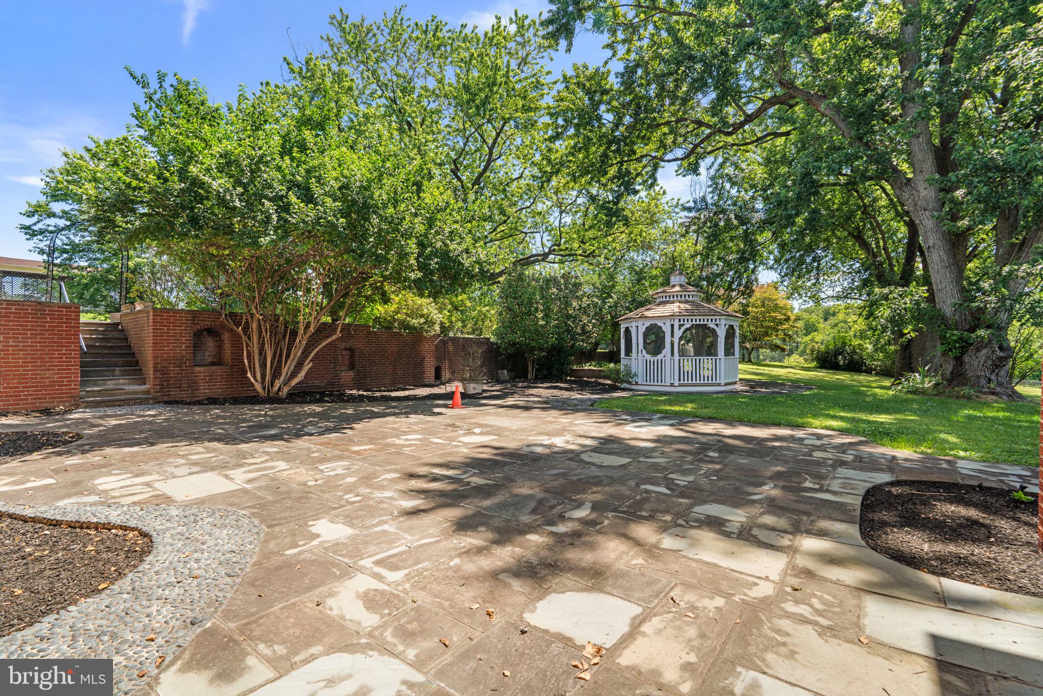 18015 Muncaster Road Rockville, MD 20855 - Photo 76 of 91
