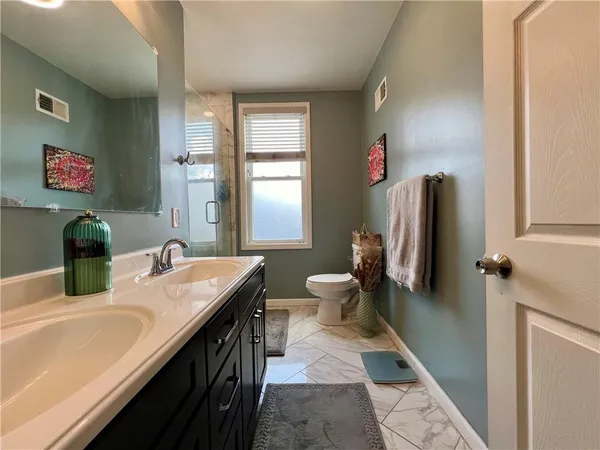 $3,300 | 3813 Foster Street, Pittsburgh, PA 15201