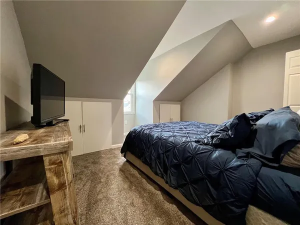 $3,300 | 3813 Foster Street, Pittsburgh, PA 15201