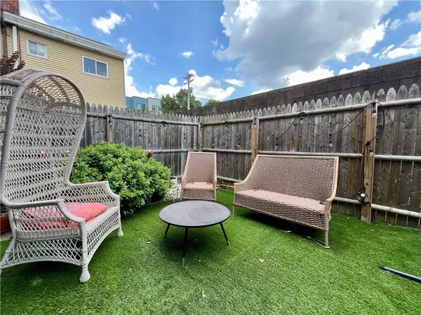 $3,300 | 3813 Foster Street, Pittsburgh, PA 15201