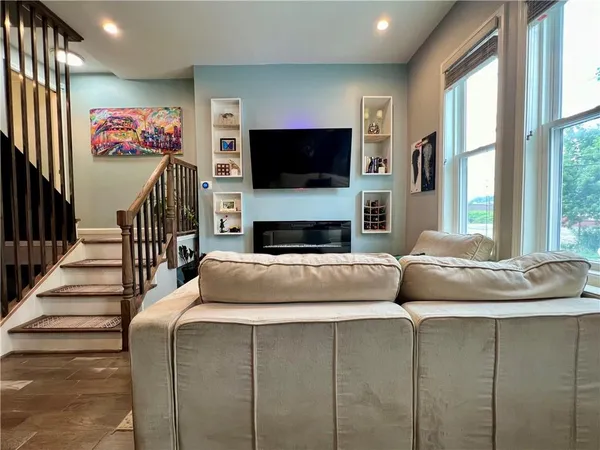 $3,300 | 3813 Foster Street, Pittsburgh, PA 15201