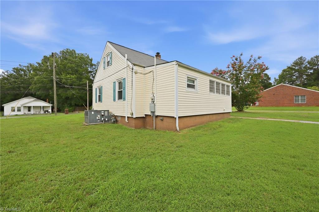 404 Glen Raven Road Burlington, NC 27217 - Photo 30 of 33