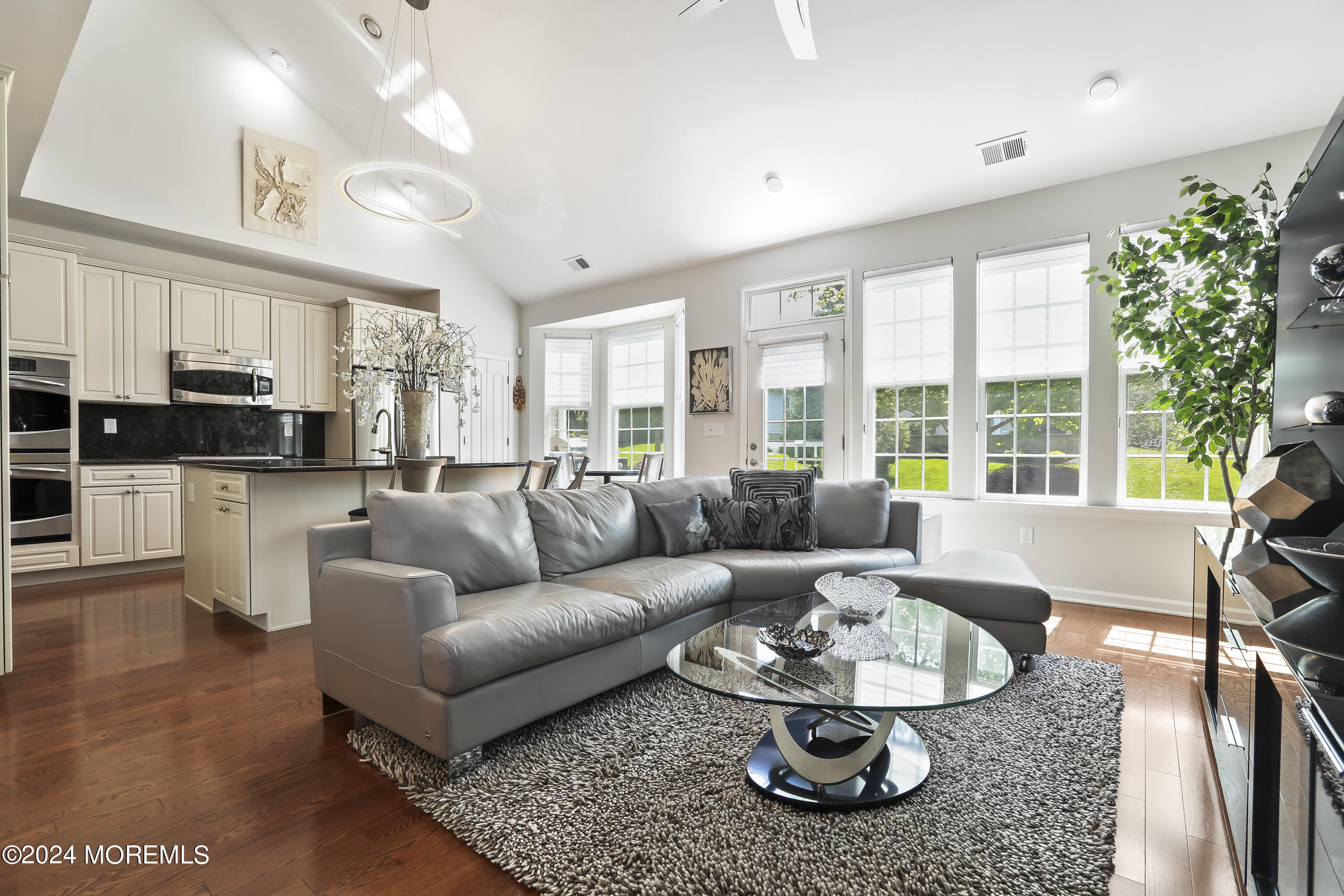 8 Shoemaker Road Manalapan, NJ 07726 - Photo 12 of 31 Fmily Room/Kitchen