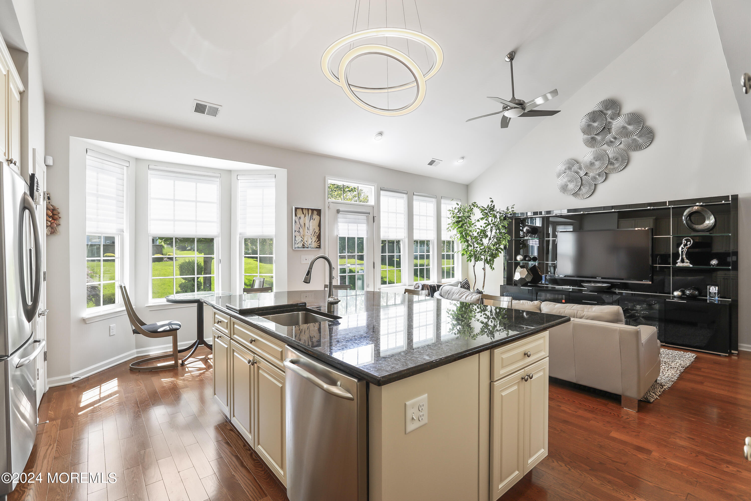 8 Shoemaker Road Manalapan, NJ 07726 - Photo 10 of 31 Kitchen/Family Room