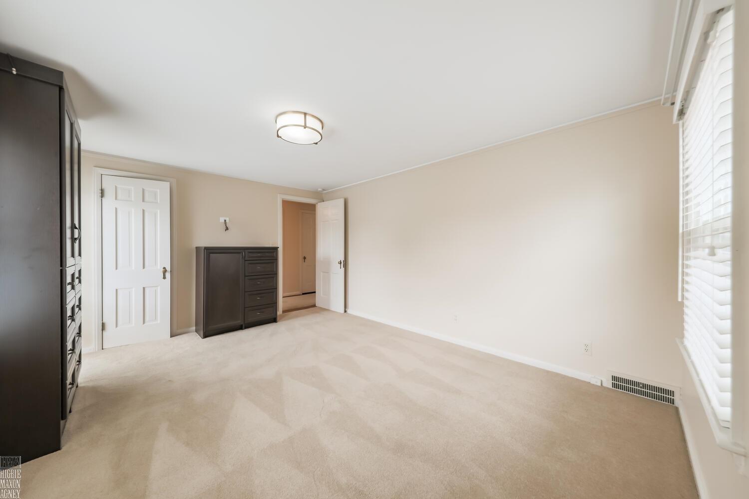 430 Lothrop Road Grosse Pointe Farms, MI 48236 - Photo 18 of 25