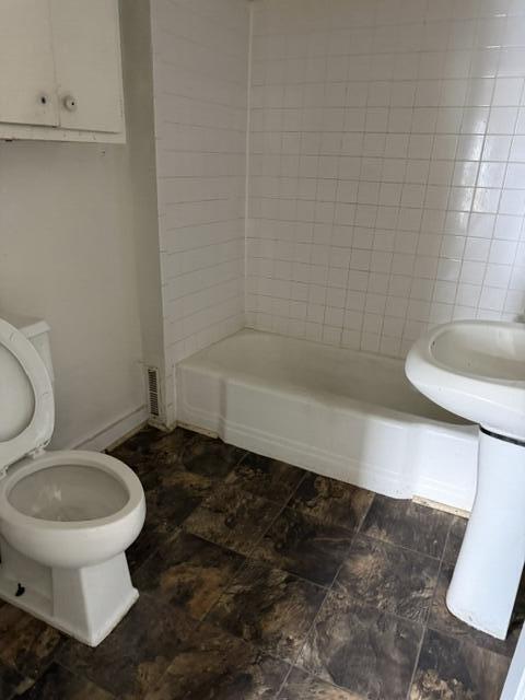 413 10th Street Racine, WI 53403 - Photo 22 of 29 Upper