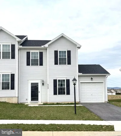 $279,000 | 3755 Castle Drive, Dover, PA 17315