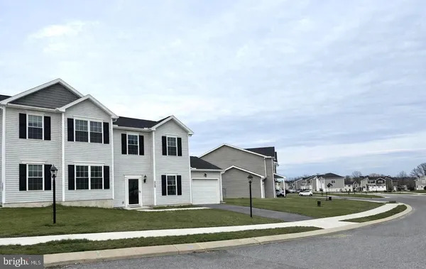 $279,000 | 3755 Castle Drive, Dover, PA 17315