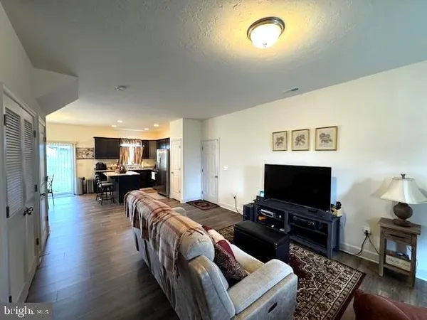 $279,000 | 3755 Castle Drive, Dover, PA 17315