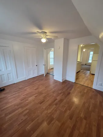 $1,250 | 271 Main Street, Littleton, NH 03561