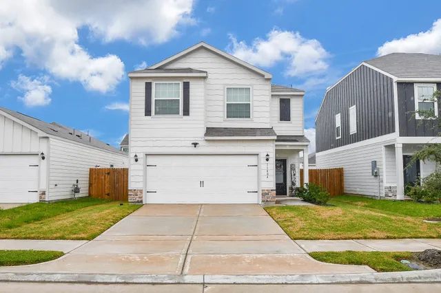 $295,000 | 11404 Bright Sun Drive, Houston, TX 77048