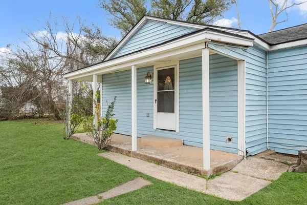 $1,275 | 7502 Ley Road, Houston, TX 77028