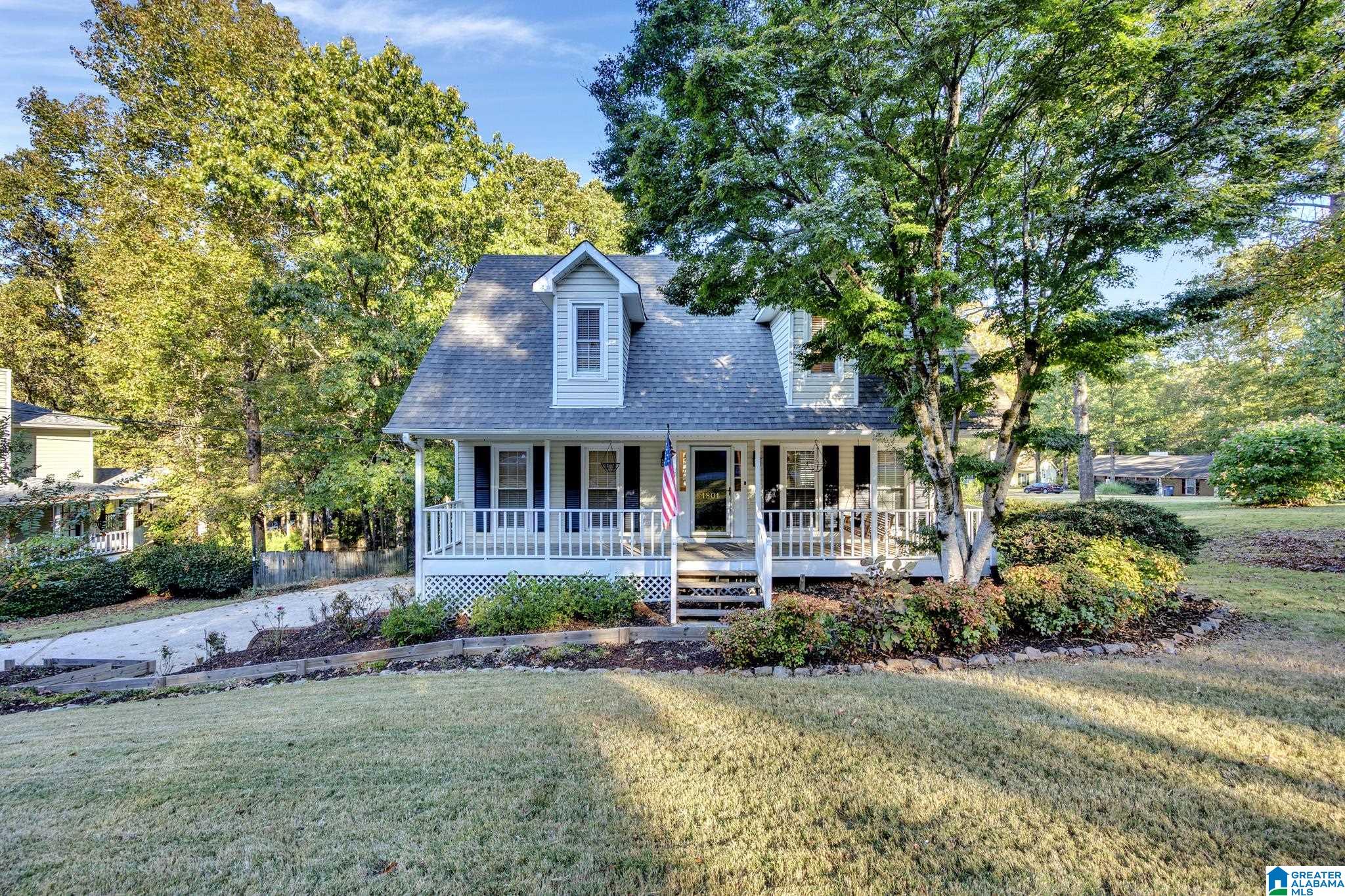 1801 Chestnut Lane Bessemer, AL 35022 - Photo 2 of 25
