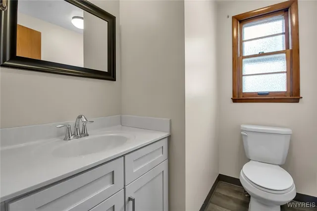 $1,900 | 201 Marrano Parkway, Unit LEFT, Cheektowaga, NY 14227