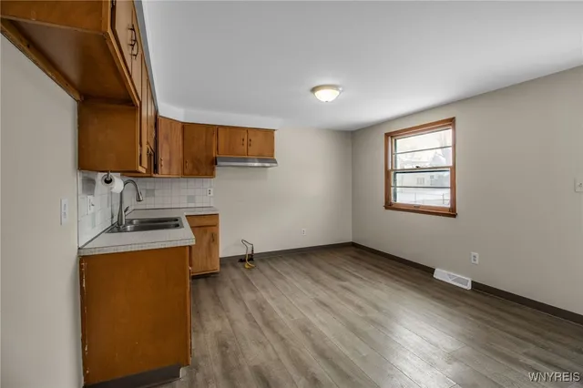 $1,900 | 201 Marrano Parkway, Unit LEFT, Cheektowaga, NY 14227