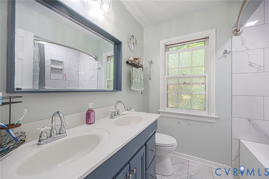 4501 Little Ridge Lane Chesterfield, VA 23832 - Photo 25 of 51 Upstairs Hall bathroom