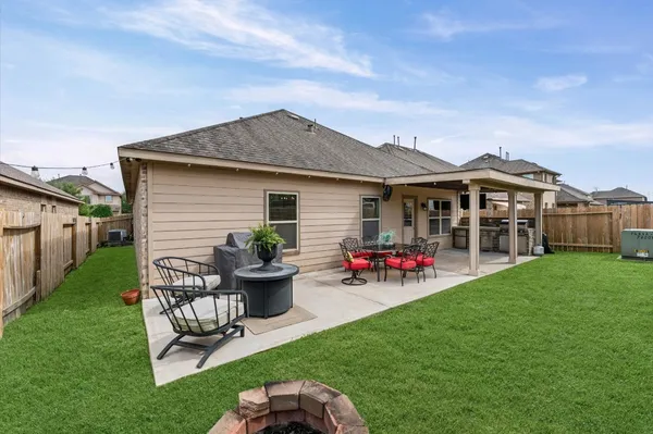 $315,000 | 5194 Kendall Cove Court, Alvin, TX 77511