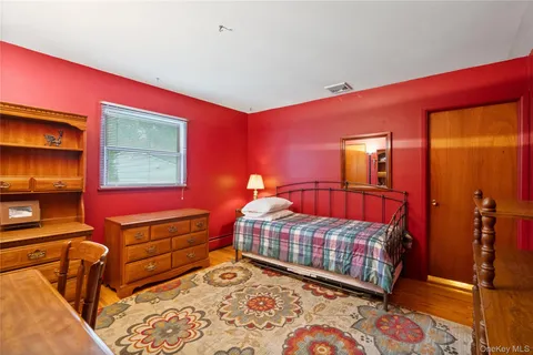 $839,000 | 20 Frazer Drive, Greenlawn, NY 11740