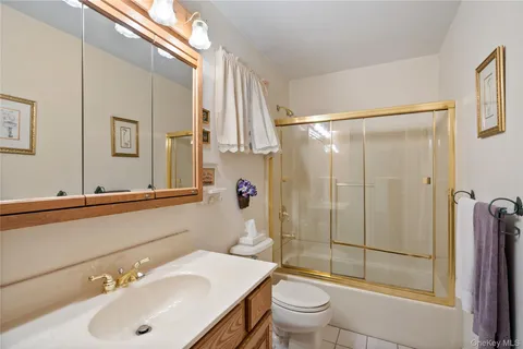 $839,000 | 20 Frazer Drive, Greenlawn, NY 11740