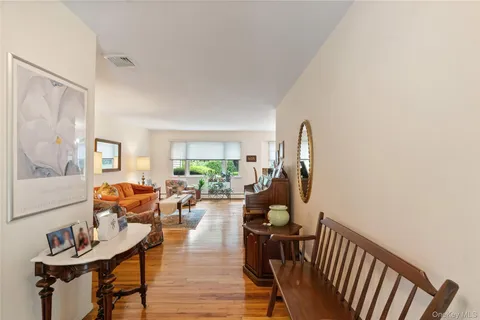 $839,000 | 20 Frazer Drive, Greenlawn, NY 11740