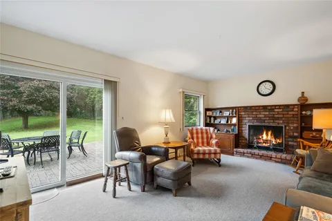 $839,000 | 20 Frazer Drive, Greenlawn, NY 11740